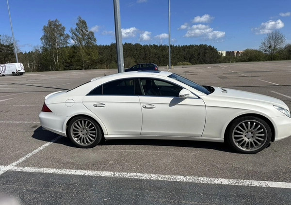 Mercedes-Benz CLS cena 38500 przebieg: 268000, rok produkcji 2004 z Gdynia małe 106